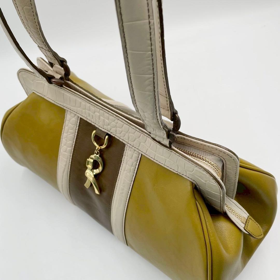 極美品　ロベルタディカメリーノ　ロベルタクラシック　レザーハンドバッグ　イエロー