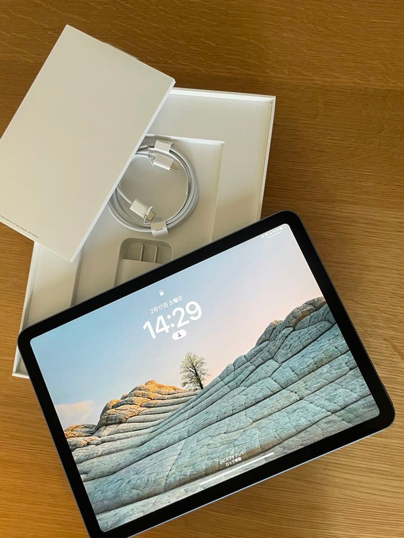 【美品】iPad Air 第5世代 64GB ブルー