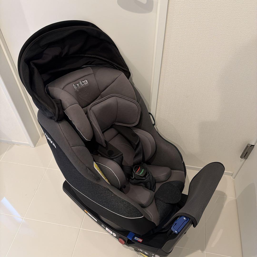【美品】アップリカ クルリラプレミアム ISOFIX 回転式 チャイルドシート