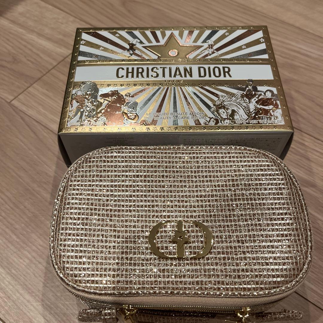 Christian Dior クリスマスコフレ2025