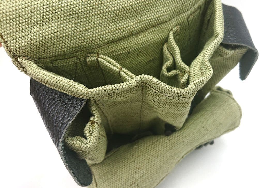 ロシア/ソ連実物 PP-19 01 Vityaz 9×19mm マガジンポーチ