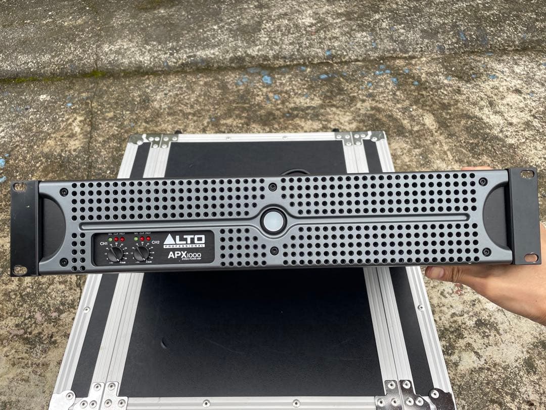 ALTOパワーアンプAPX1000