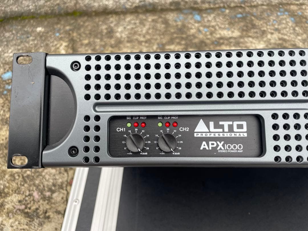 ALTOパワーアンプAPX1000