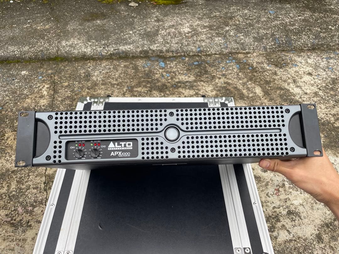 ALTOパワーアンプAPX1000