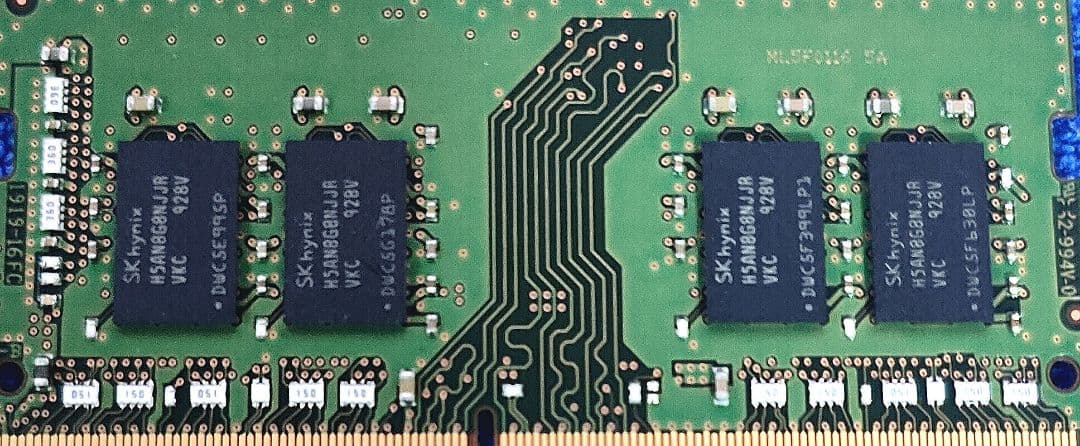 SKhynix メモリ PC4-2666V 8GB × 68枚セット