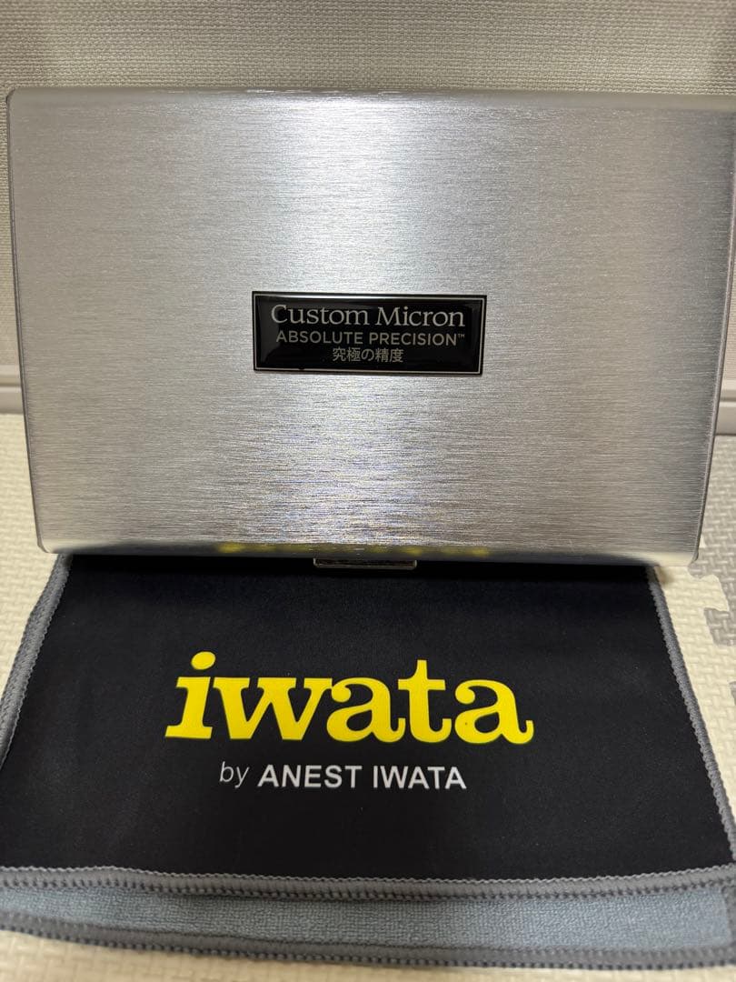 アネスト岩田 Custom Micron CM-C PLUS