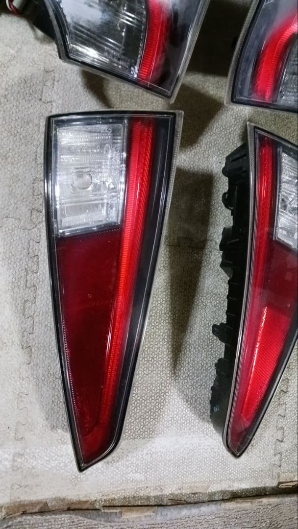 50プリウス前期テールランプ 4個セット