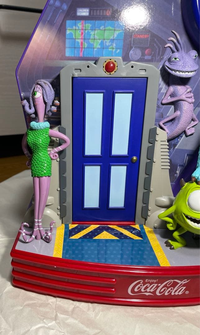 コカコーラ モンスターズインク からくり時計