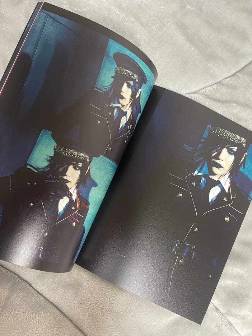 the GazettE PAMPHLET THIRTEEN パンフレット