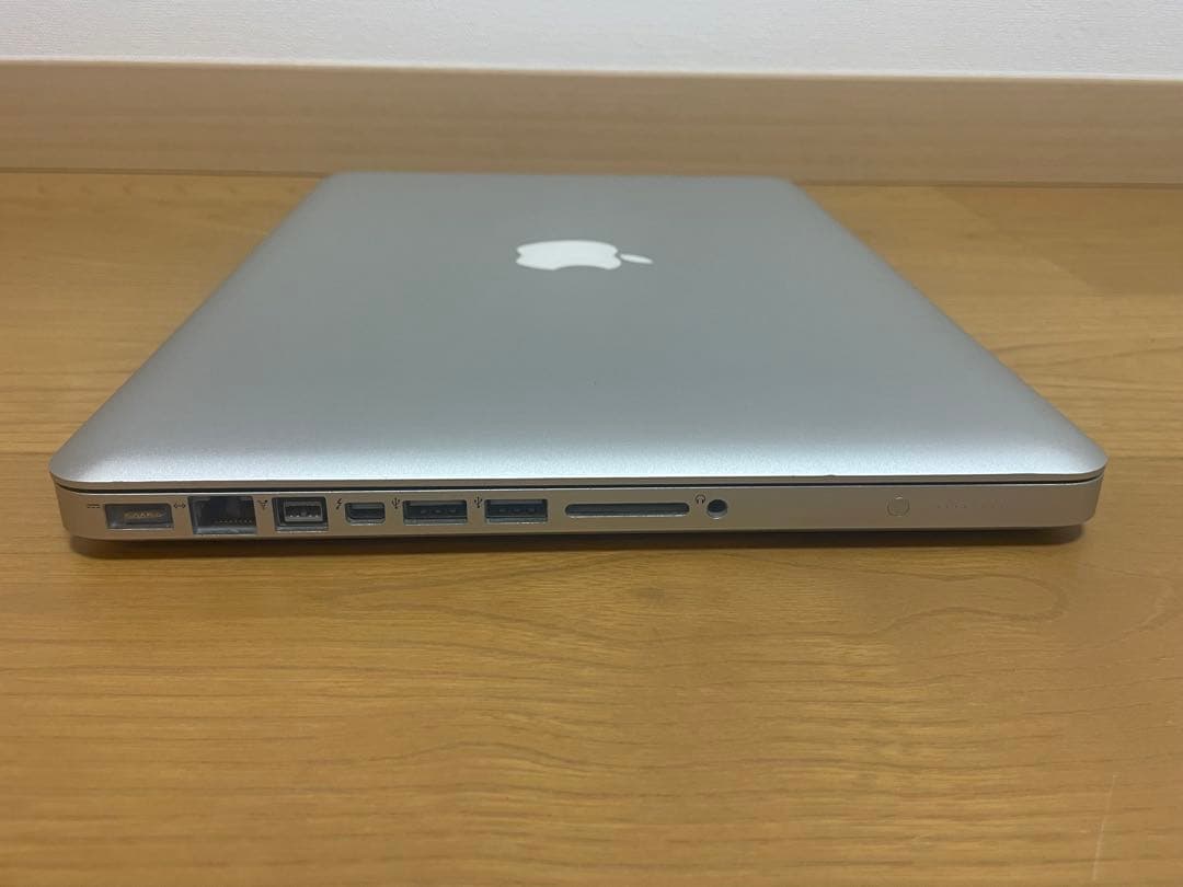 【美品】【初期化済】Macbook pro 13inch mid 2012