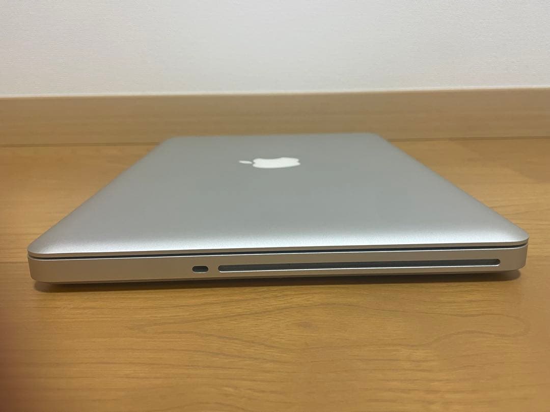 【美品】【初期化済】Macbook pro 13inch mid 2012