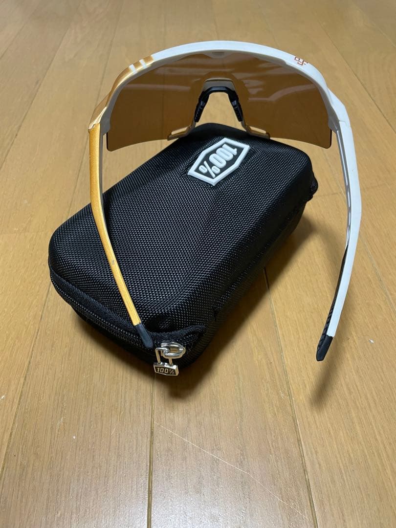 ⚠️限定価格⚠️ワンハンドレッド　100% サングラス