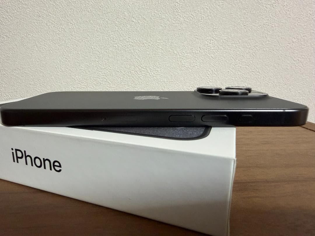 【iPhone 15 Pro 128GB】SIMフリー 美品