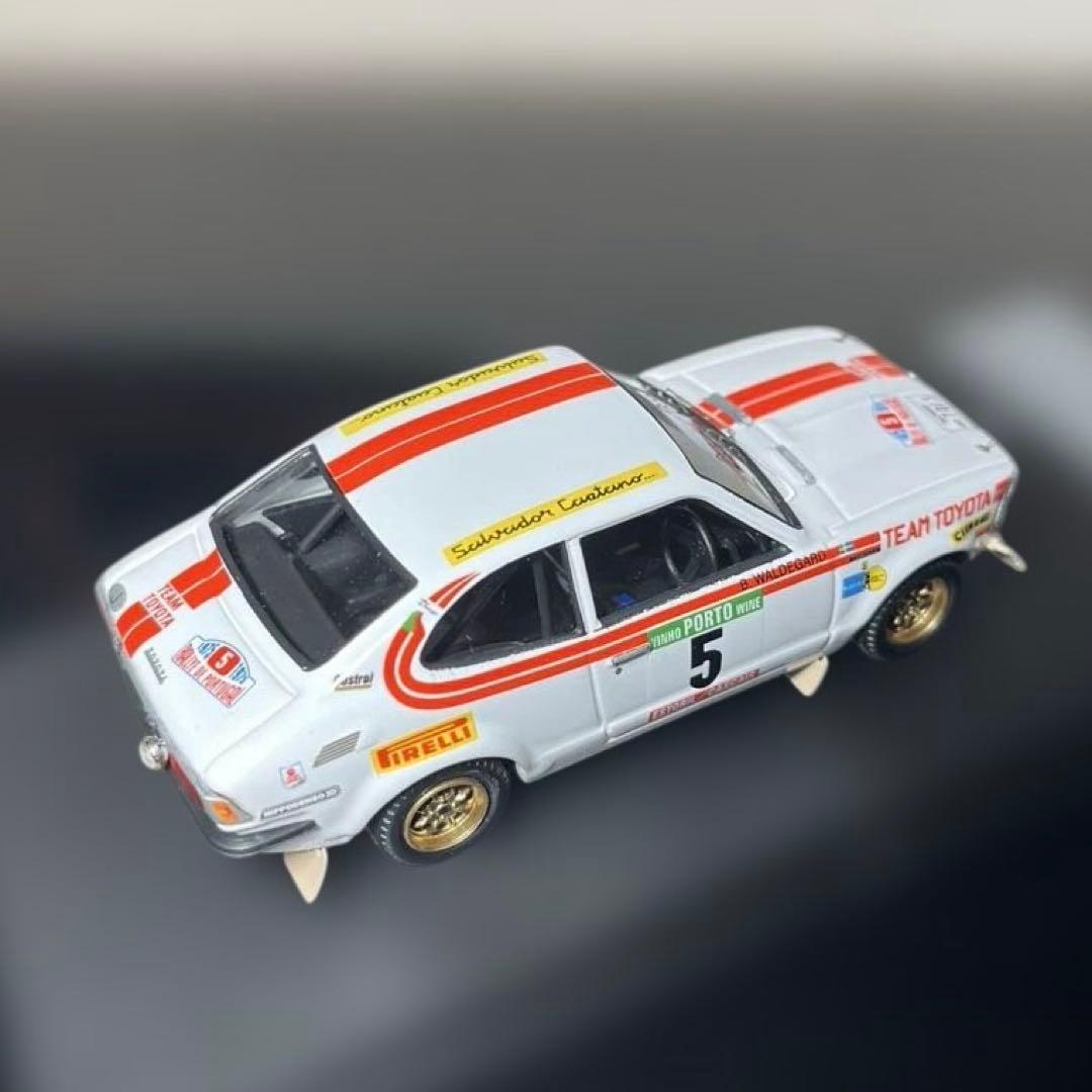 ミニカー1/43 トロフュー トヨタ カローラ レビン （TE27）150台限定