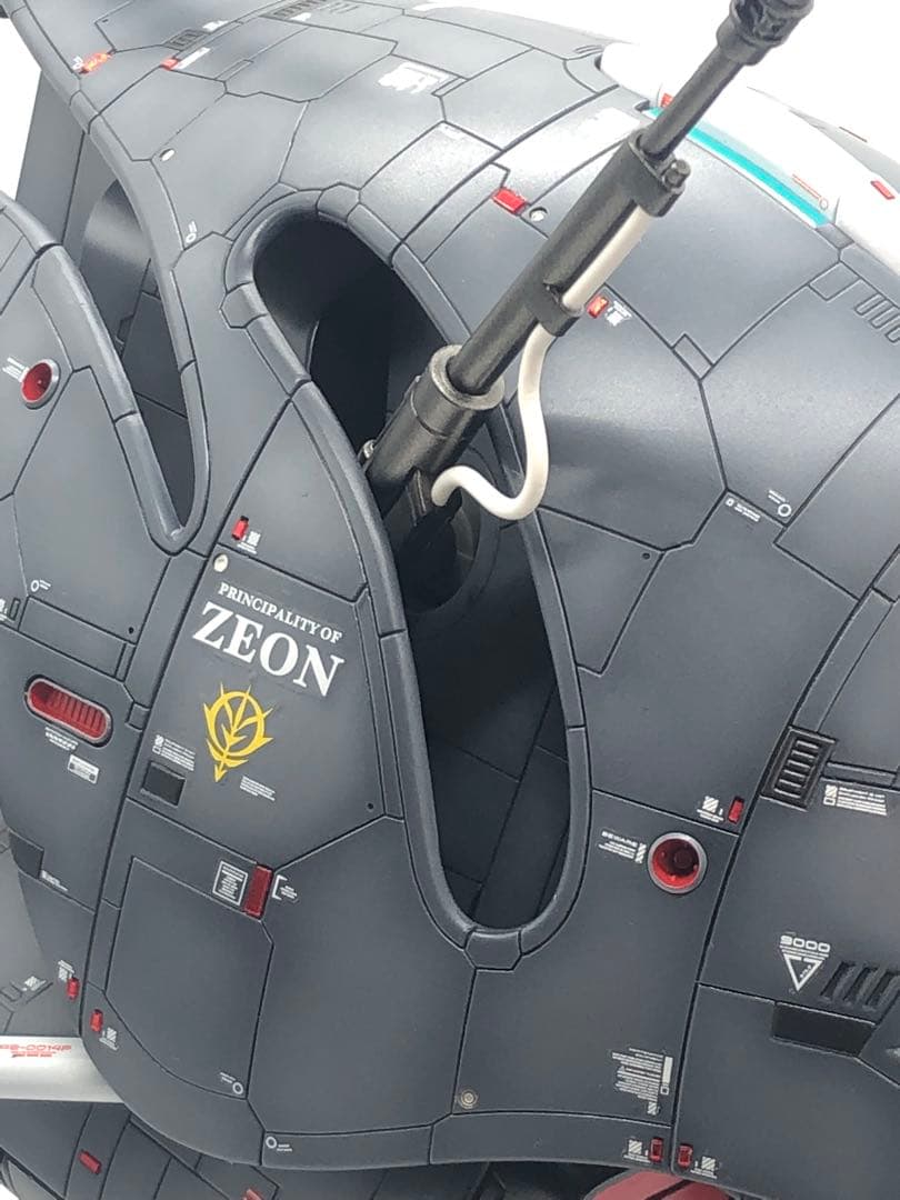 【リペイント】MIA MAN-08　エルメス　ララァ・スン専用モビルアーマー