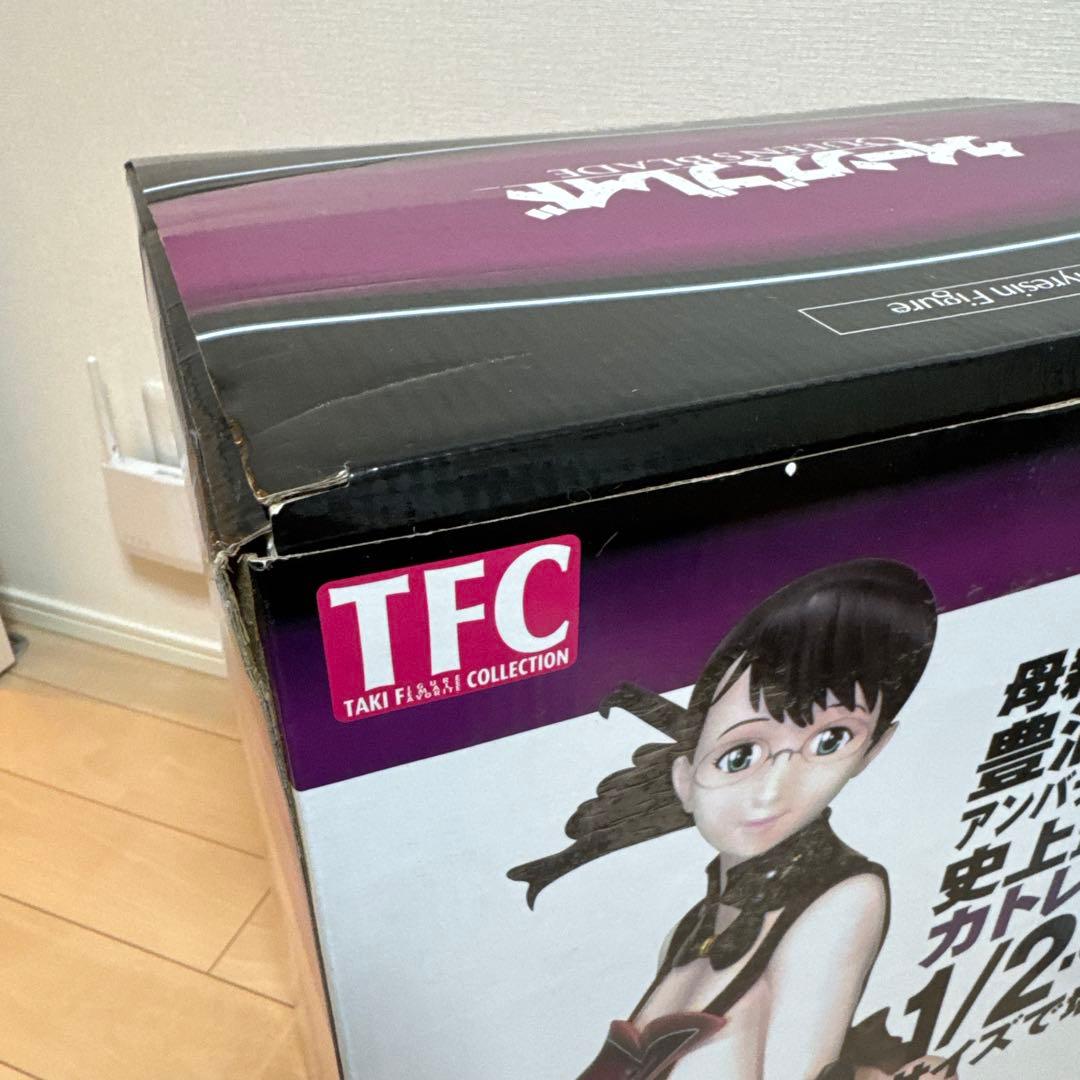 クイーンズブレイド　カトレア 1/2.5 フィギュア