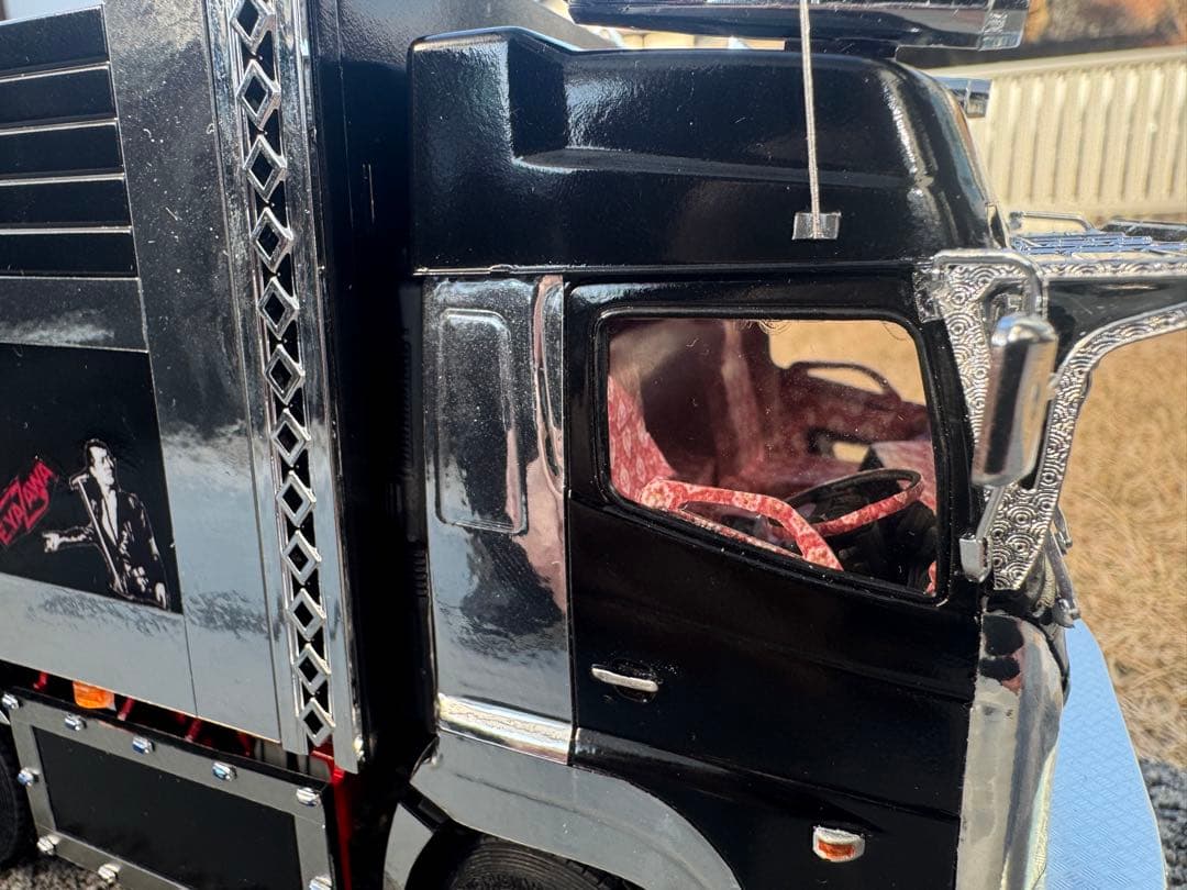 アオシマ 1/32 深箱ダンプ改　17プロフィア　E.YAZAWA仕様完成品