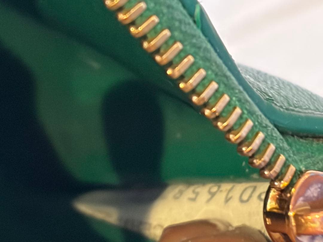 BOTTEGA VENETA 緑 二つ折り財布