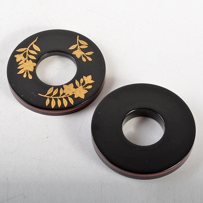 茶道具　中村湖彩作　玄々斎好写　藤蒔絵　掛絡香合　共箱　V　5914