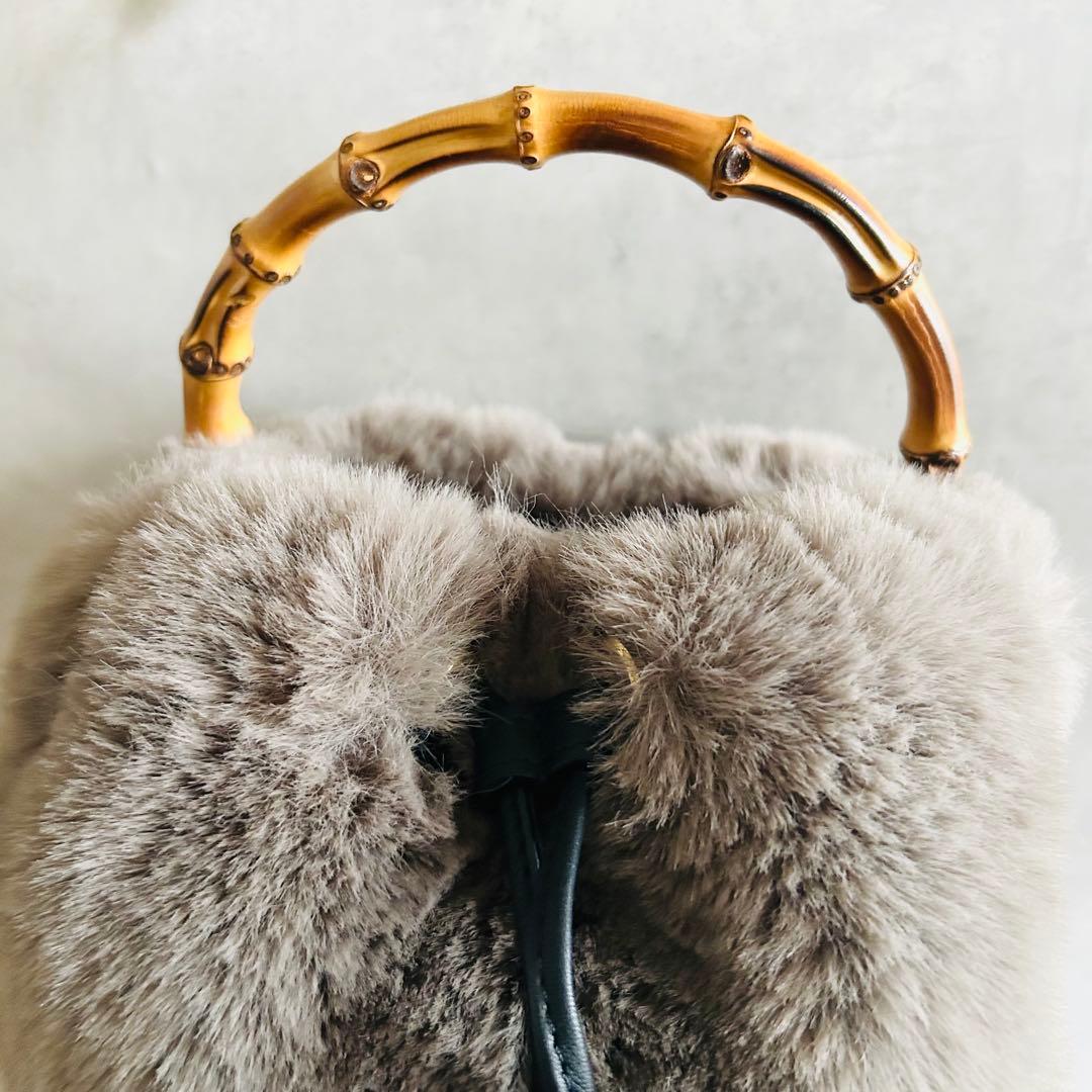 美品ヴィオラドーロファーバンブーハンドル巾着バック秋冬