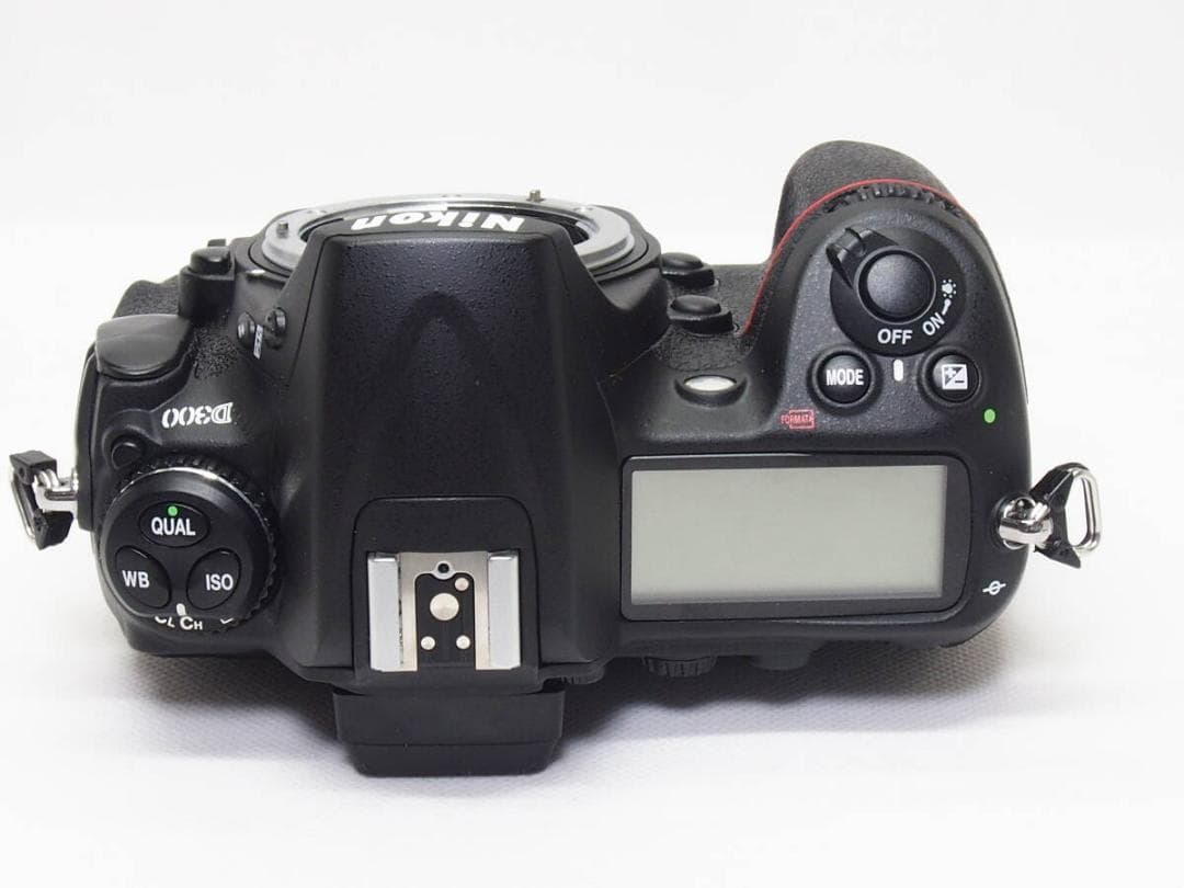 ■美品■ Nikon D300 ボディ 《 S数3033回 動作光学良好 》