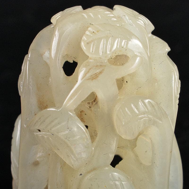 中国　玉石白玉彫刻　鳥木透かし彫　根付　置物　M 　R5978E