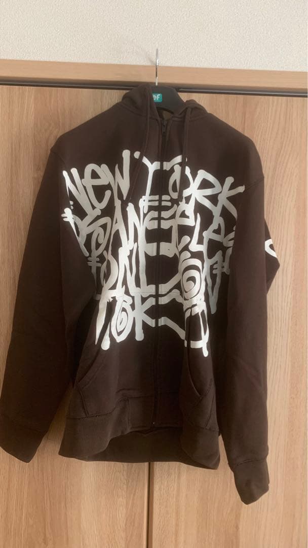 Stussy ジップパーカー