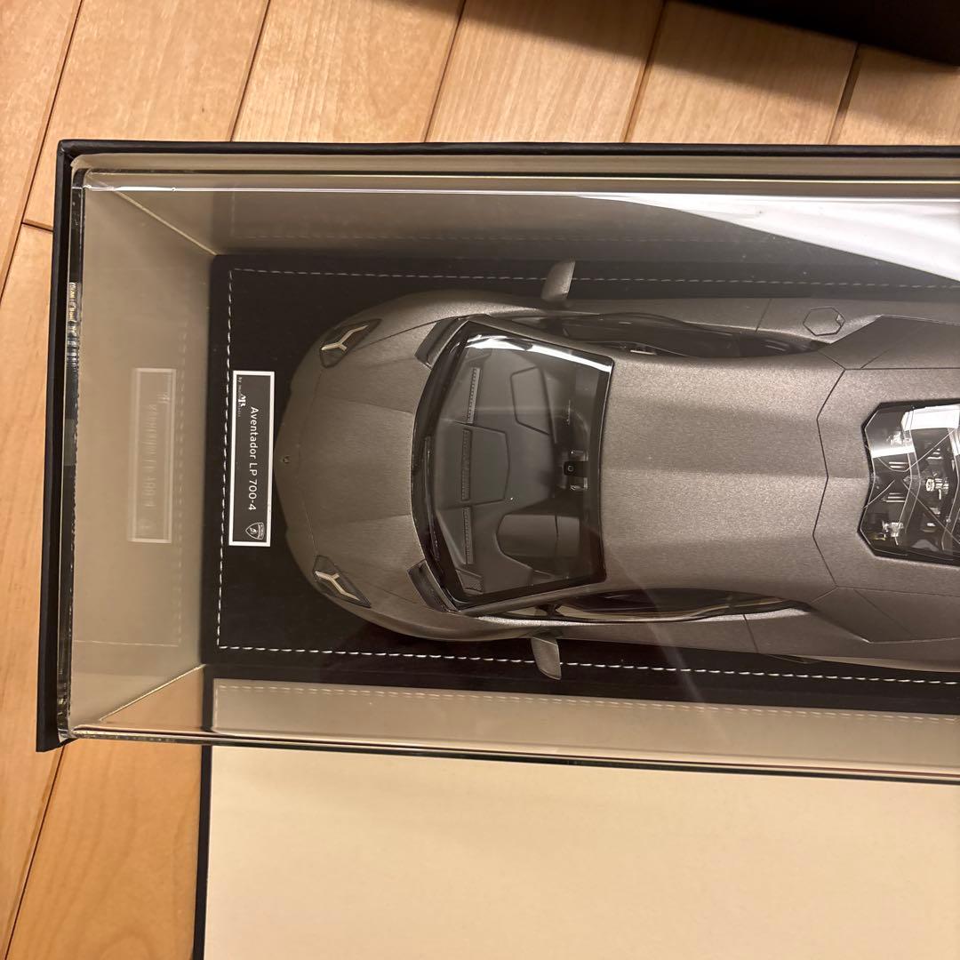 ランボルギーニ　アヴェンタドール 1/18 シルバー　非売品