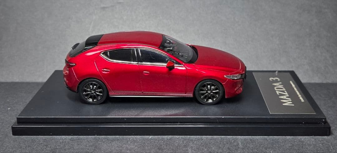 イ*き様 マツダ3 1/43 モデルカー ソウルレッドクリスタルメタリック ディ