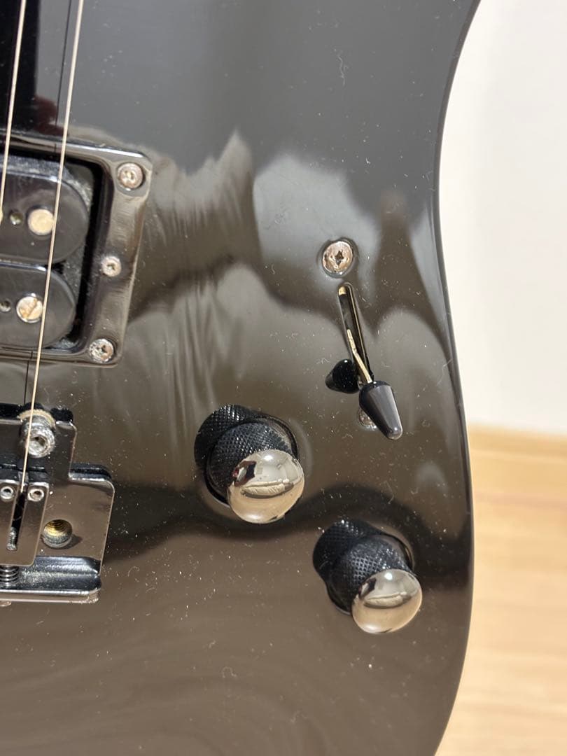 Fender Showmaster Black Out HH フェンダー