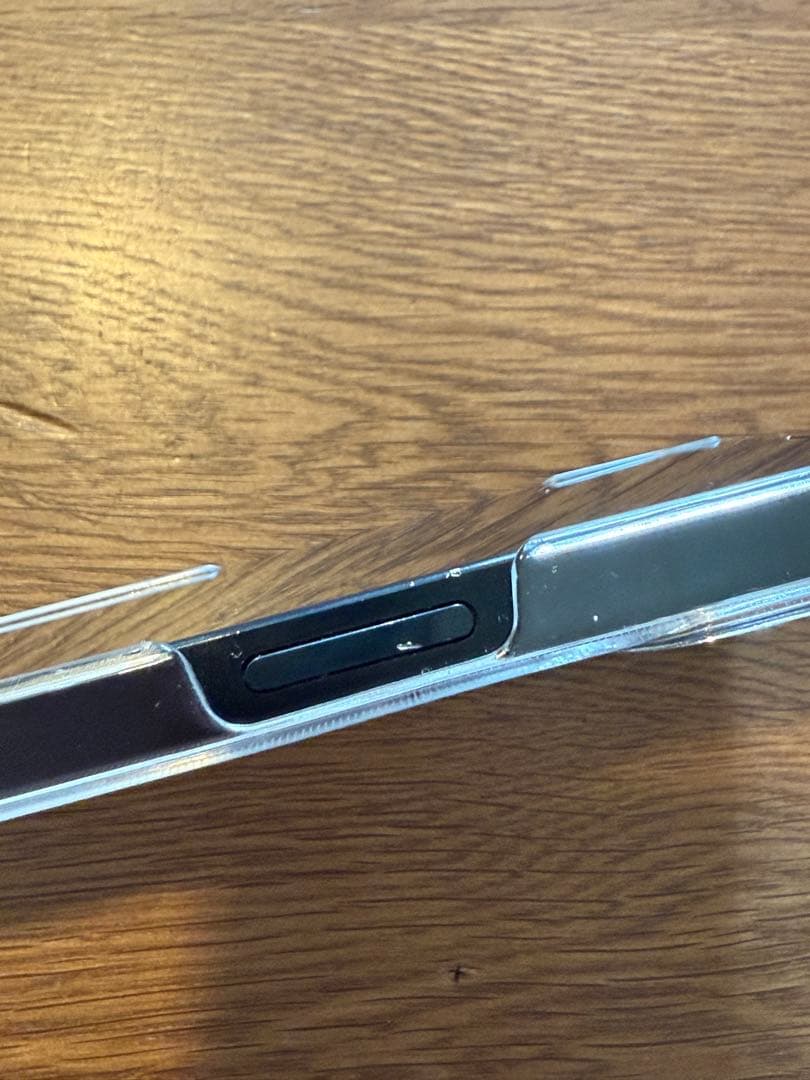 ②Apple iPhone 13 ブラック 本体