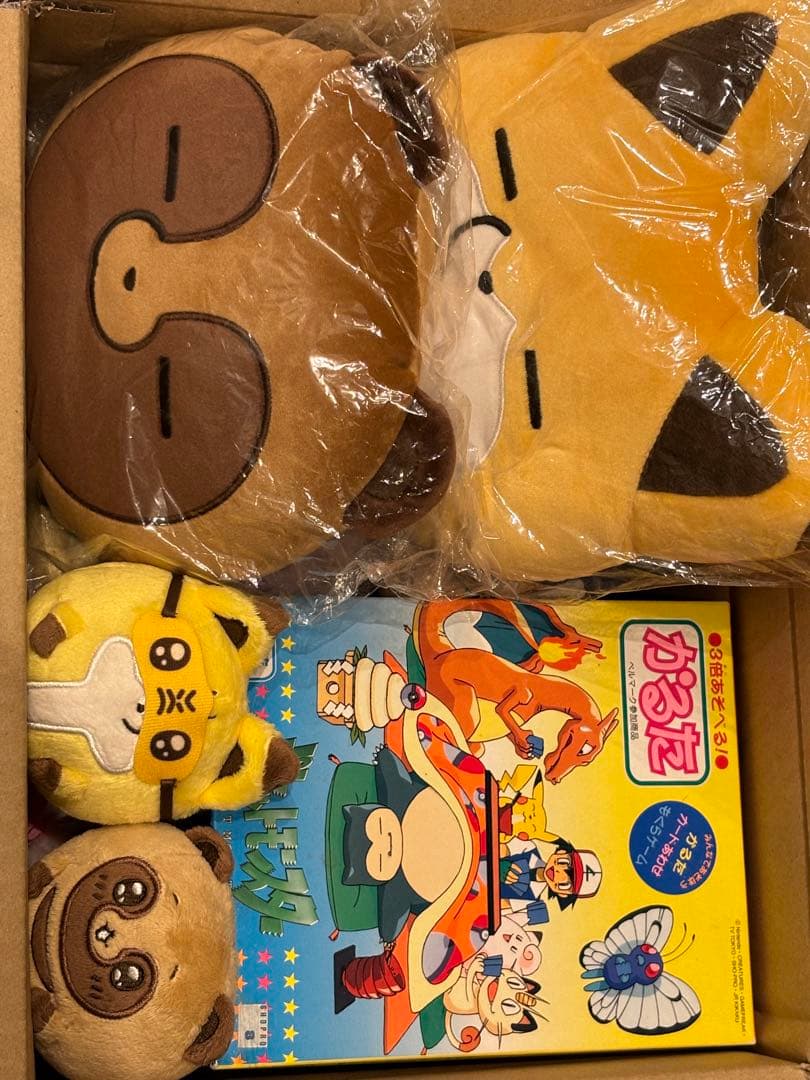 アニメ キャラクターグッズ 大量 缶バッジ アクリルスタンド まとめ売り　希少品