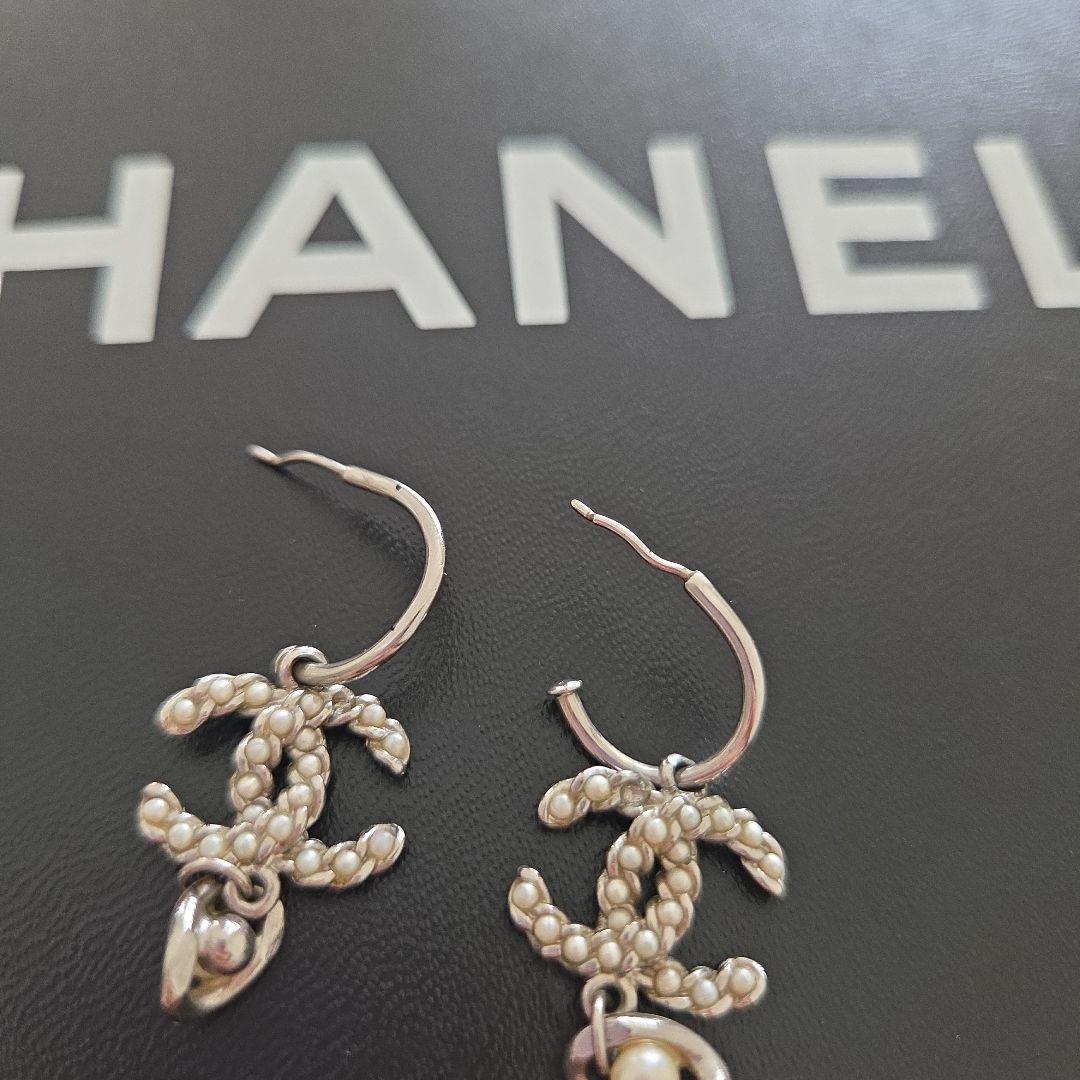 CHANEL CCロゴ シルバーピアス