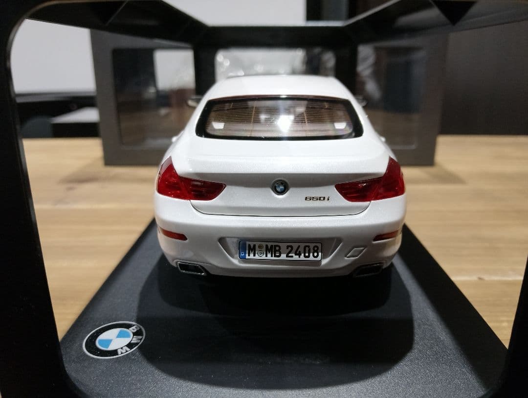 1/18 BMW 6シリーズ　グランクーペ　ディーラー品　ミニカー　ホワイト