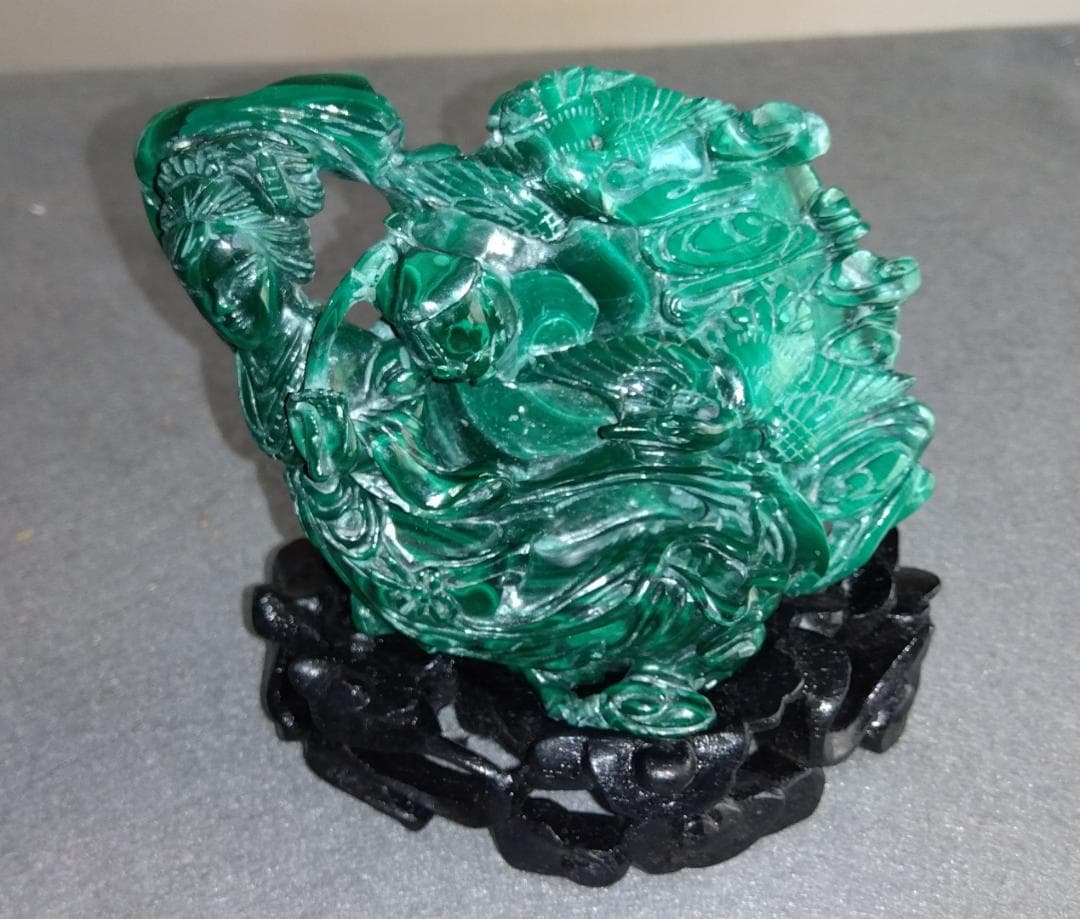 クジャク石【マラカイト】吉祥天女像台座 極細工 逸品 置物