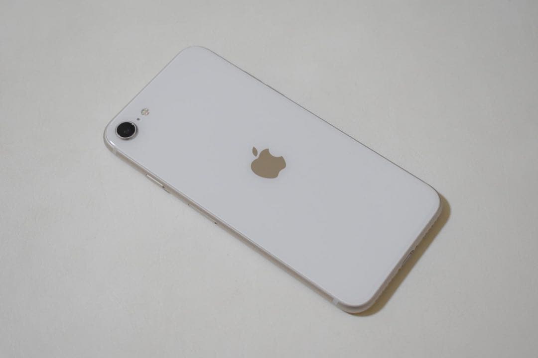 当日発送 新品 iPhone SE 3 スターライト 64gb SIMフリー