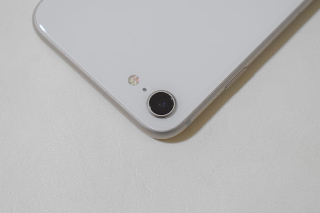 当日発送 新品 iPhone SE 3 スターライト 64gb SIMフリー