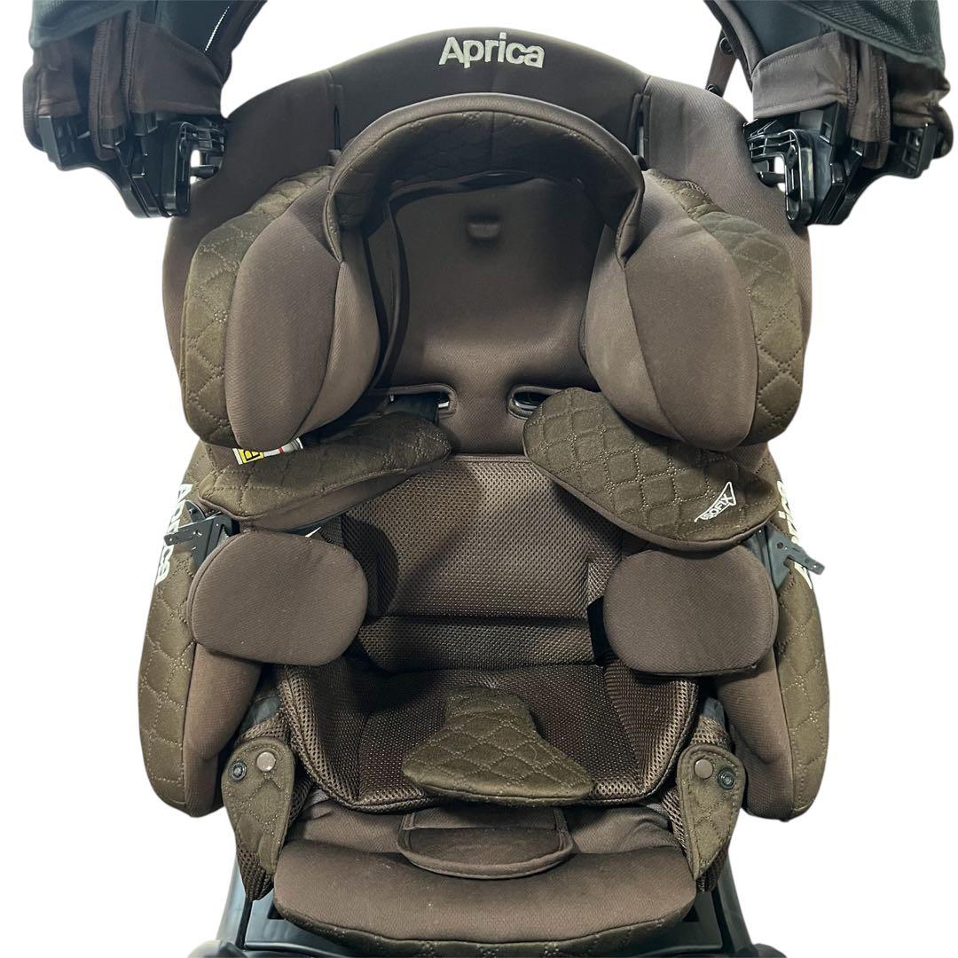 美品☆アップリカチャイルドシート フラディアグロウisofix DX