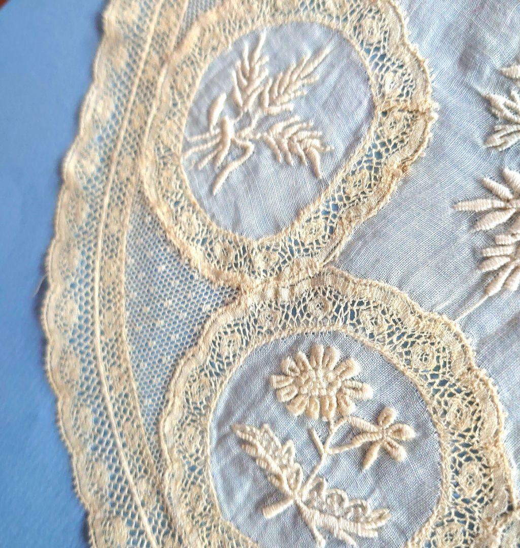 ノルマンディーレース バレンシエンヌと刺繍 の円形レース 28cm