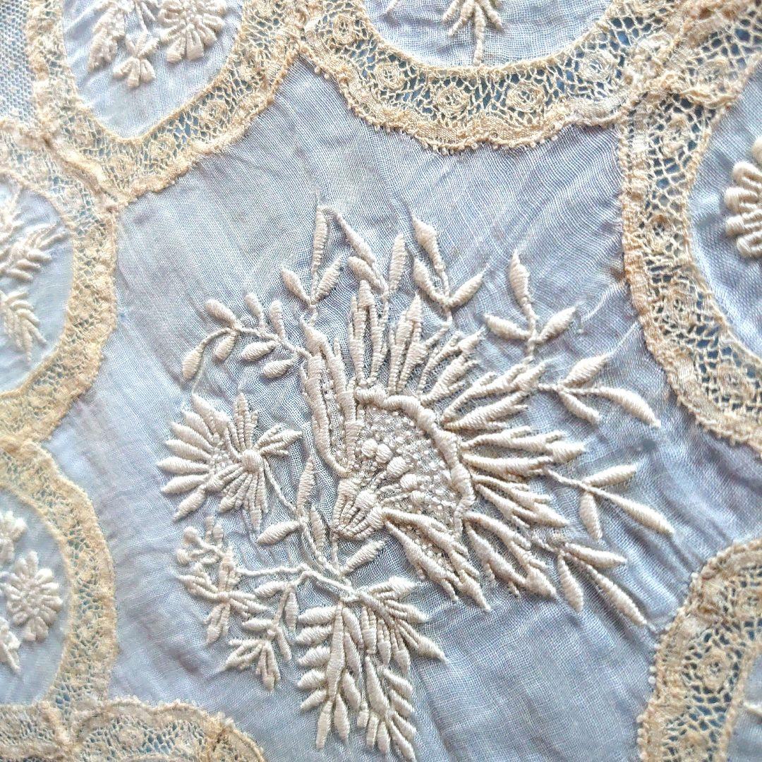 ノルマンディーレース バレンシエンヌと刺繍 の円形レース 28cm