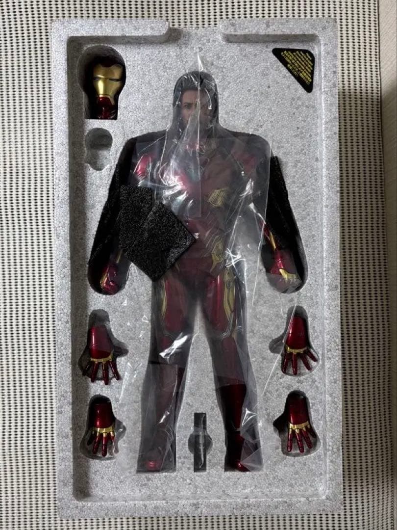 ホットトイズ　アベンジャーズ　アイアンマンマーク５０　　マーク50ホットトイズ