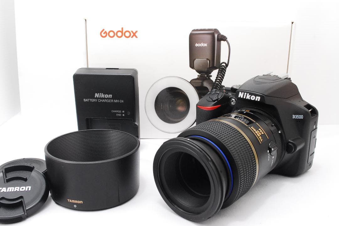 Nikon D3500 カメラボディ　TAMRONレンズ　ストロボ　セット