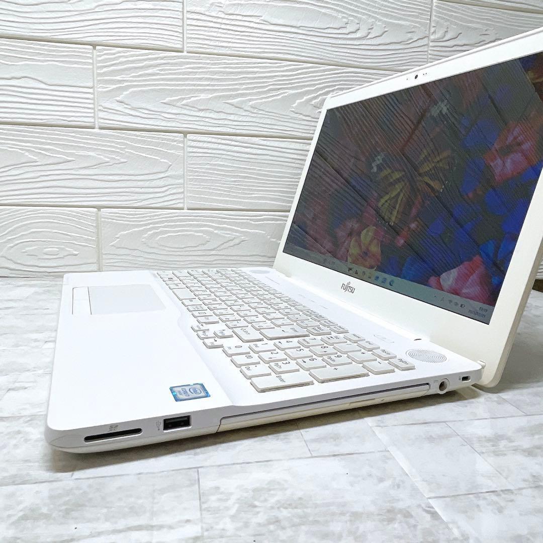 Core i7✨SSD 512GB 富士通 ノートパソコン DVD カメラ