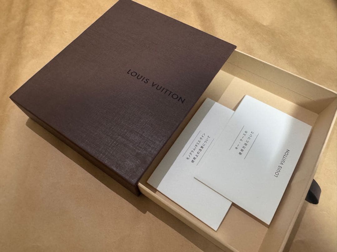 Louis Vuitton モノグラム ダークブラウン キーケース