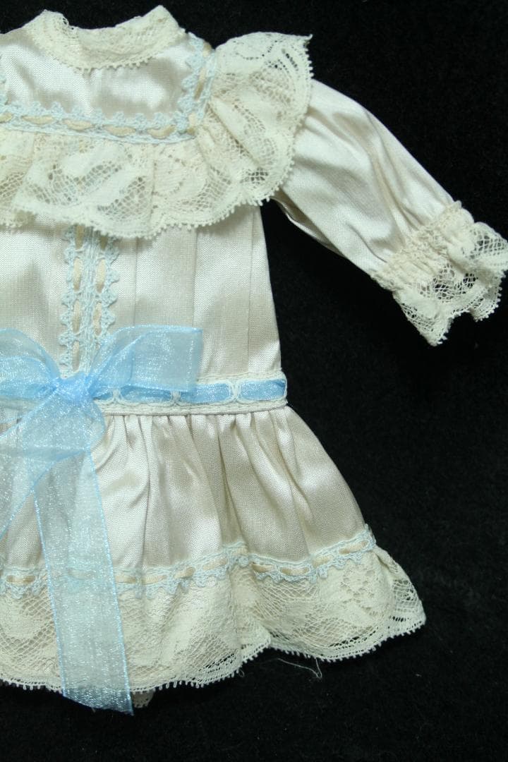 ◎新品◎タグ付き美品　27～28cm　ビスクドール用　シルクドレス フランス製