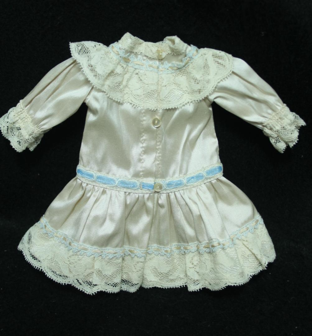 ◎新品◎タグ付き美品　27～28cm　ビスクドール用　シルクドレス フランス製