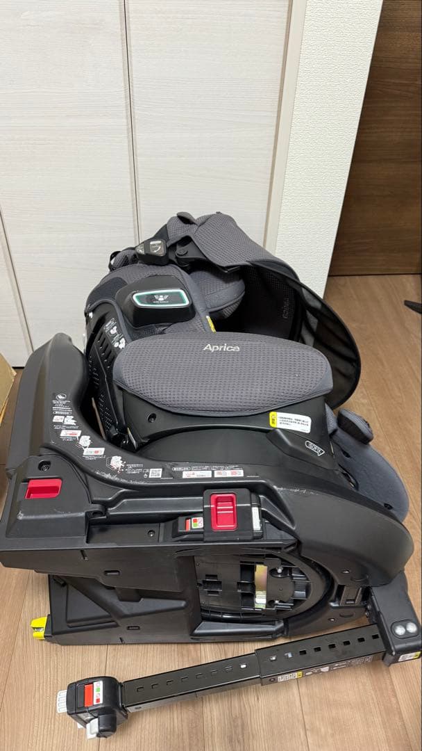 Aprica フラディアグロウ　isofix セーフティプラス　プレミアム