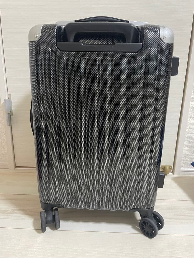 ブラックハードシェルキャリーケース