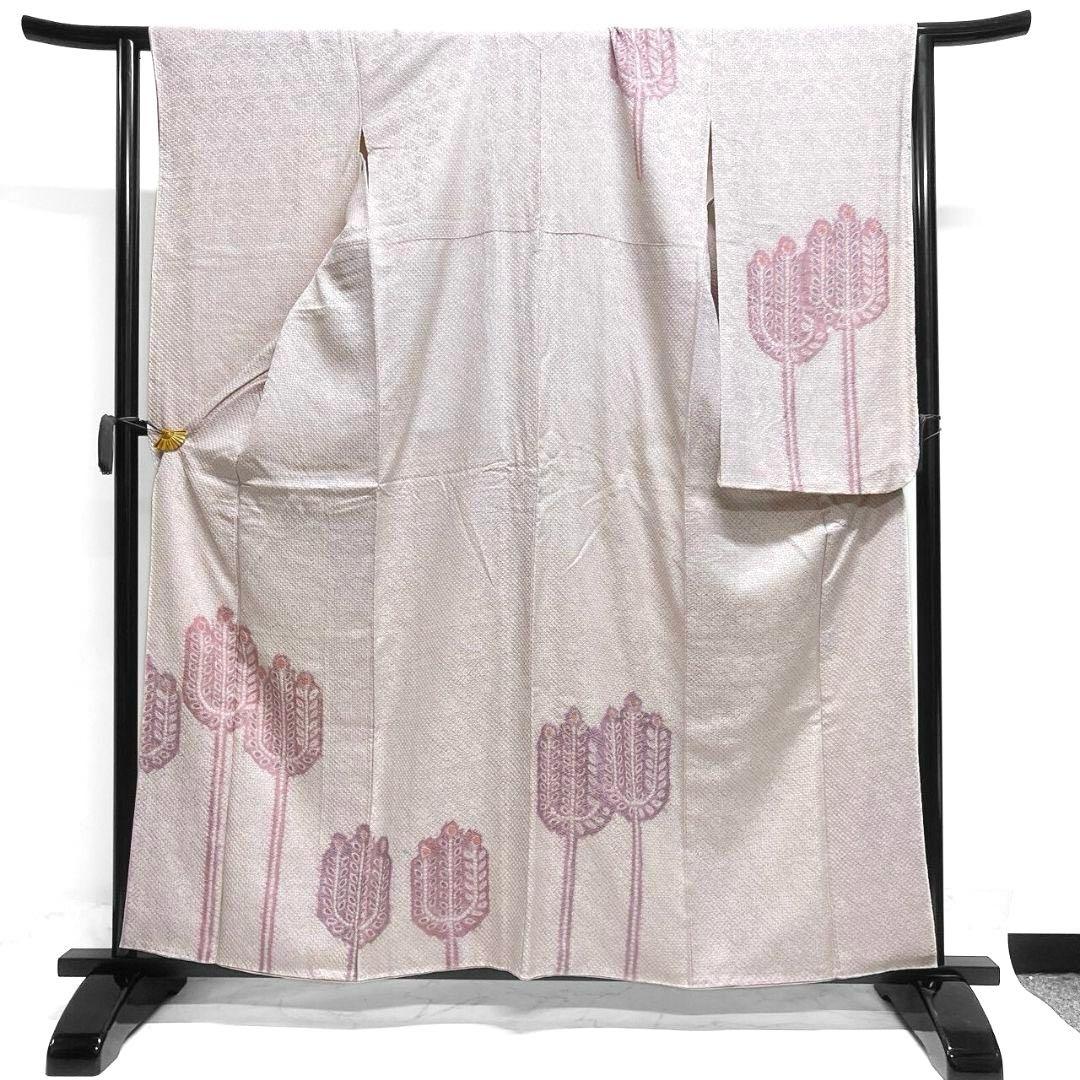 振袖　総絞り　花模様　紗綾形花地紋　薄ピンク　成人式 晴れの　着物 045a p