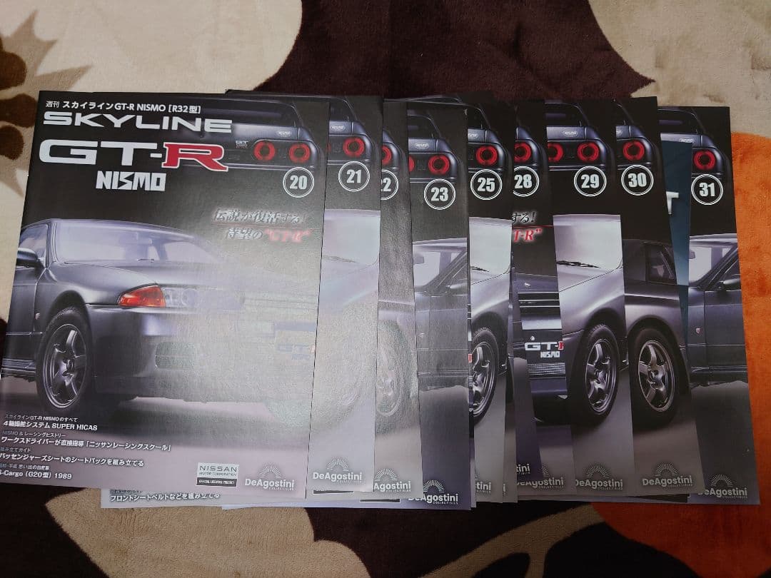 ディアゴスティーニR32スカイラインGT-Rニスモ1/8現状品